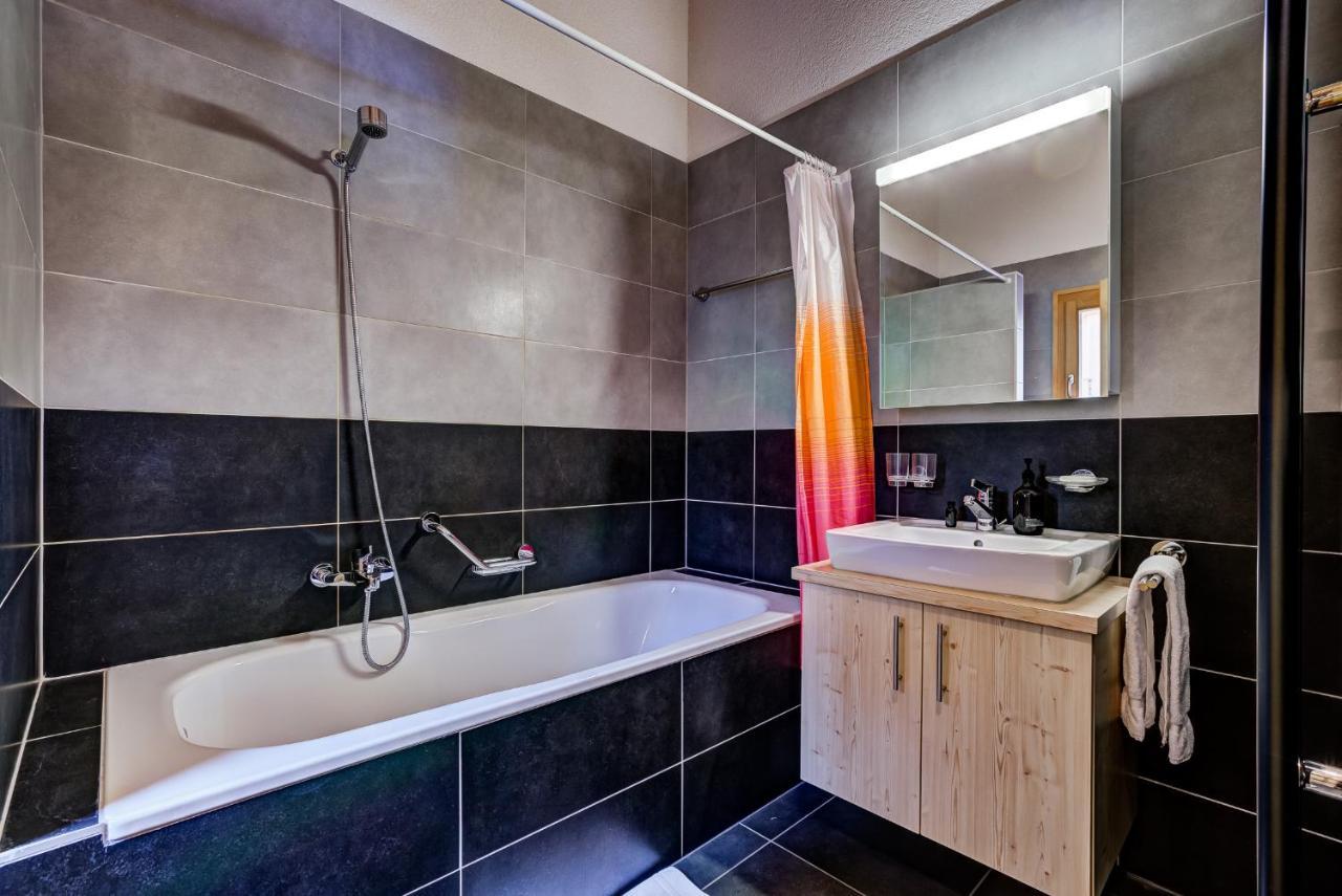 Chalet Flocon De Neige - Jacuzzi - Sauna Ла-Тзума Экстерьер фото